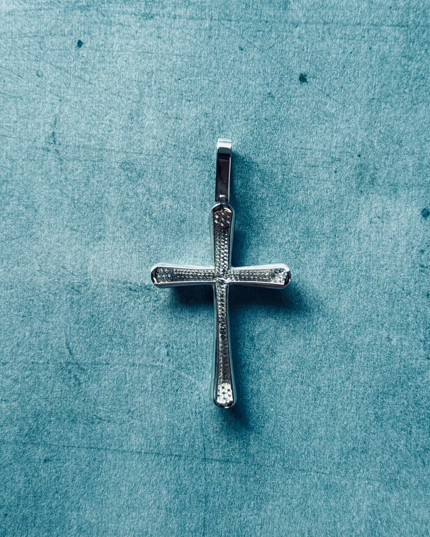 18K White Gold Cross Pendant (Sale)