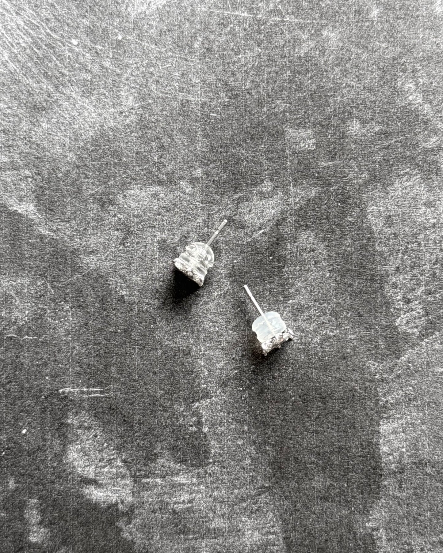 18K White Gold Square Sphere Stud (Sale)