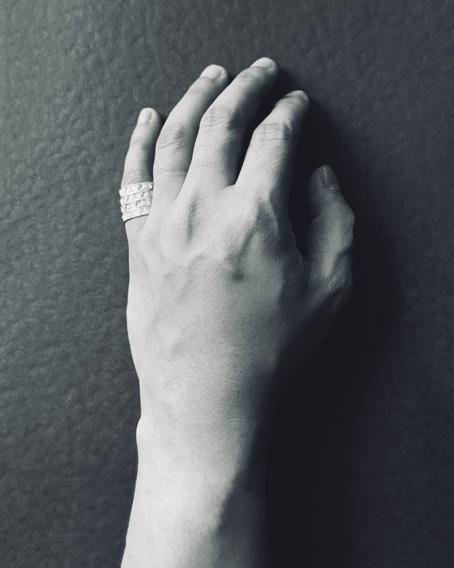 Delicate Band Ring