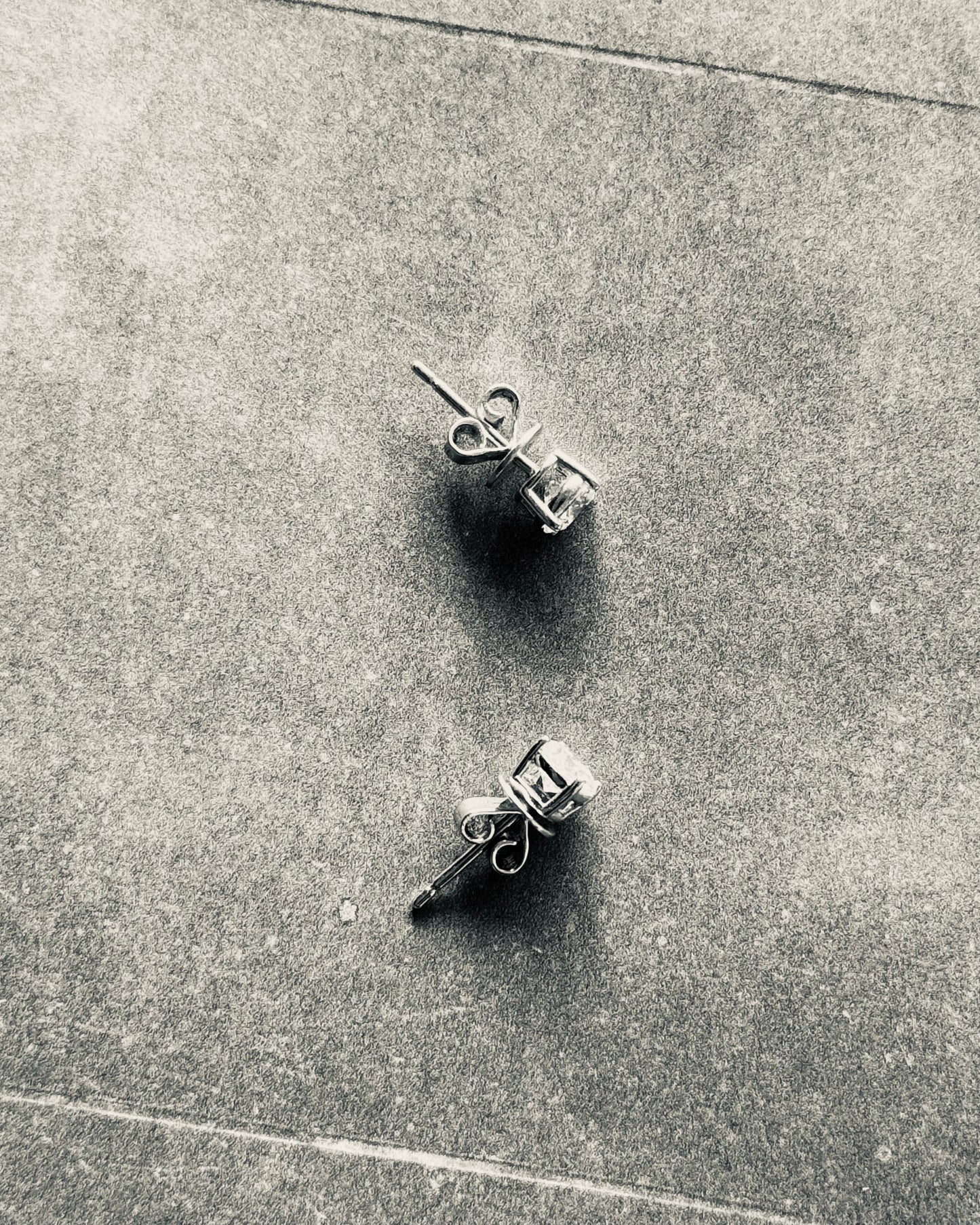 18K White Gold .50 Stud (Sale)