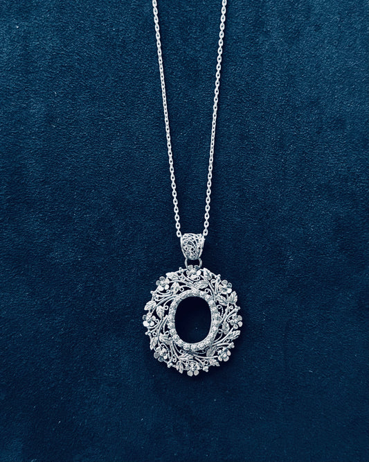 Neo Relikaryo Pendant