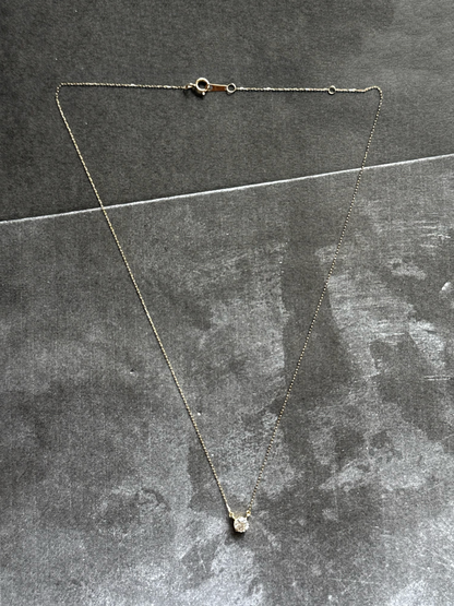 18K White Gold 0.30 Pointer Diamond Necklace (Sale)
